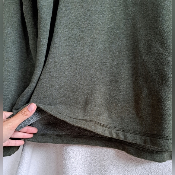 Men's G. H. Bass & Co Long Sleeve Pull Over Green Sweater - Picture 6 of 10